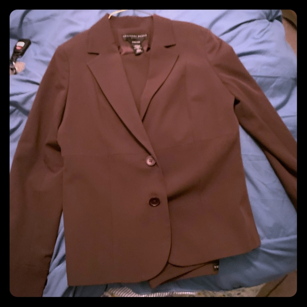 Pant suit